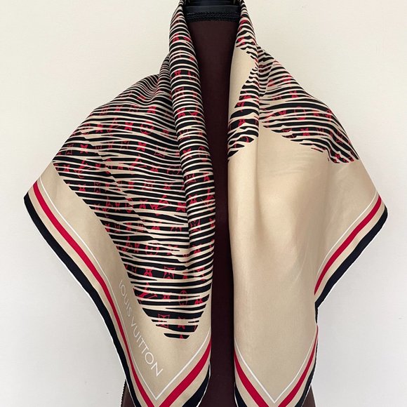 Authentic Louis Vuitton Scarf Monogram Pattern Alma Bag Print Beige Silk Wrap - Picture 4 of 16